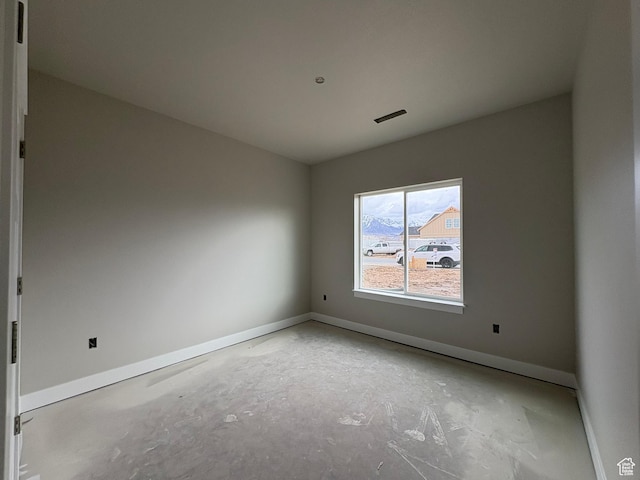 2861 N 3475 W Unit 15, Plain City, UT 84404 - spare room with baseboards