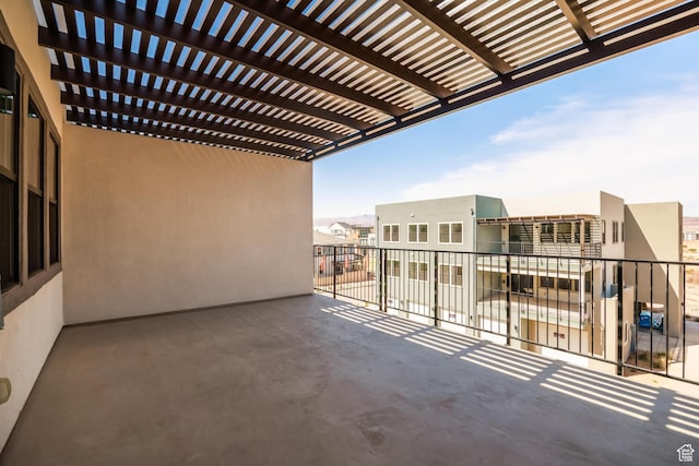 757 W Periwinkle Ln Unit 210, St George, UT 84790 - balcony featuring a pergola and a residential view