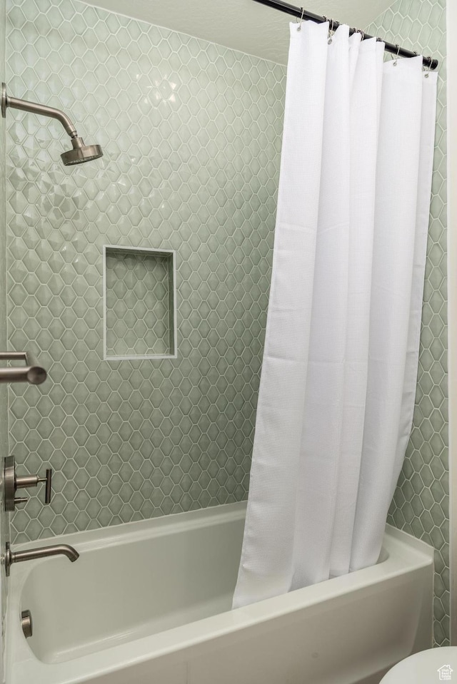 757 W Periwinkle Ln Unit 210, St George, UT 84790 - full bath featuring shower / tub combo with curtain and toilet
