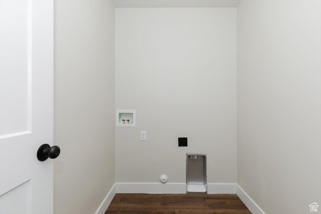 174 N 300 W, Preston, ID 83263 - laundry room featuring hookup for a gas dryer, hookup for a washing machine, baseboards, laundry area, and dark wood-type flooring