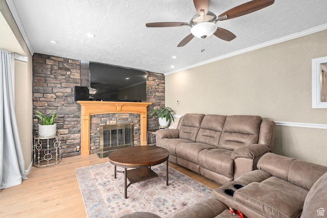 319 N 800 W, Orem, UT 84057 - living area with ornamental molding, light wood-style floors, ceiling fan, and a textured ceiling