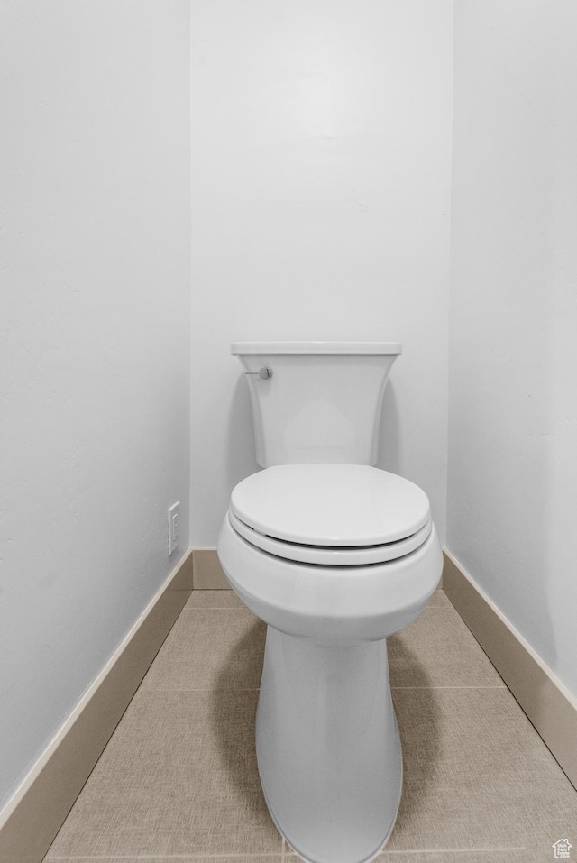 1585 S 2300 E, Salt Lake City, UT 84108 - bathroom featuring toilet and baseboards