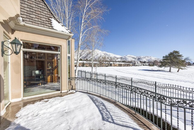 2726 E Wasatch Dr Unit 18, Salt Lake City, UT 84108 - exterior space with a mountain view