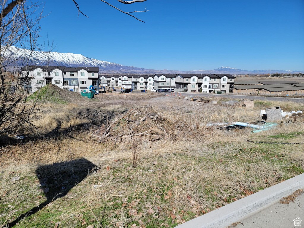 732 E 730 N, Hyrum, UT 84319