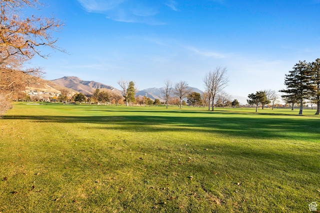 2532 E Maywood Dr, Salt Lake City, UT 84109 - surrounding community featuring a mountain view and a lawn