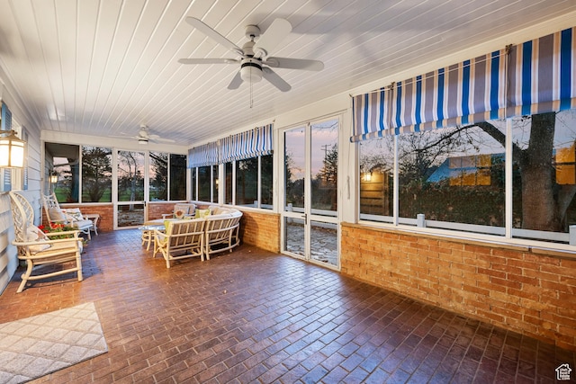 2532 E Maywood Dr, Salt Lake City, UT 84109 - unfurnished sunroom featuring ceiling fan