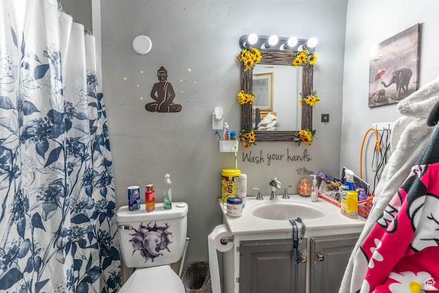 629 S 400 E, Salt Lake City, UT 84111 - bathroom featuring toilet, vanity, and a shower with curtain