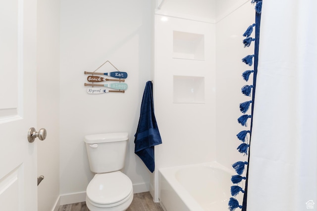 526 N Richland Valley St Unit 10, Garden City, UT 84028 - full bathroom featuring baseboards, toilet, and wood finished floors
