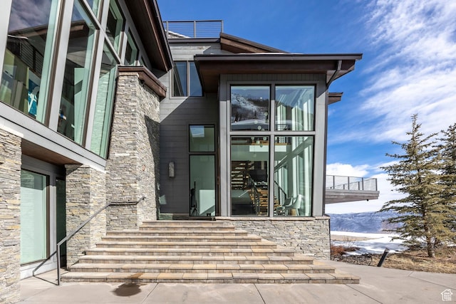 2908 W Deer Pointe Dr, Heber City, UT 84032 - property entrance with stone siding