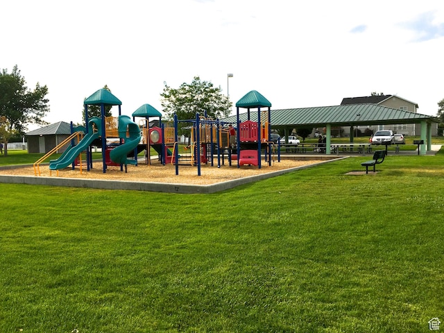 community play area with a yard