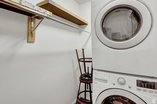 650 N 300 W Unit 202, Salt Lake City, UT 84103 - laundry area featuring stacked washer / drying machine and laundry area