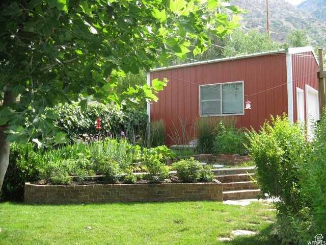 1454 E Harrop St, Ogden, UT 84404 - view of yard featuring a mountain view and an outdoor structure