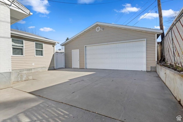 view of detached garage