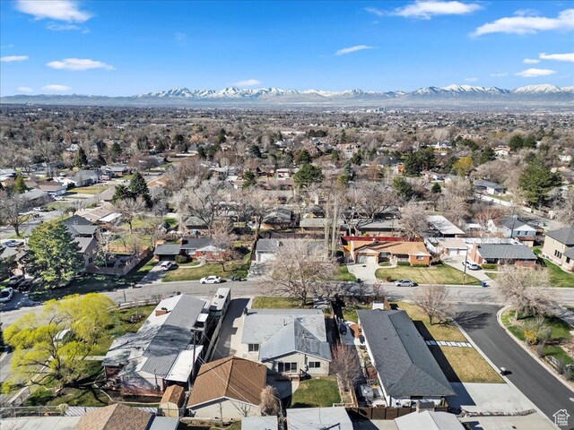 aerial view featuring a residential view and a mountain view