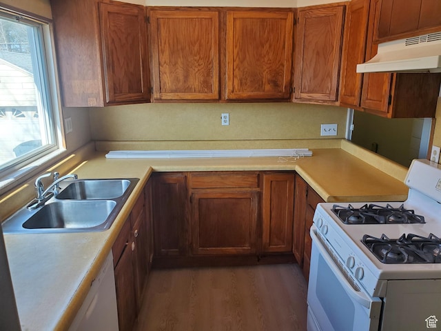 397 E 200 N, Kaysville, UT 84037 - kitchen with light countertops, a sink, under cabinet range hood, and white appliances
