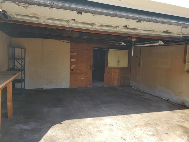 397 E 200 N, Kaysville, UT 84037 - view of garage