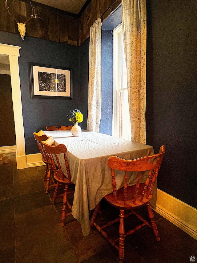 316 W 500 N, Beaver, UT 84713 - dining space featuring baseboards