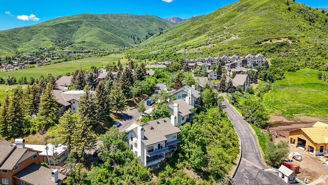 882 Schneitter Cir, Midway, UT 84049 - aerial perspective of suburban area featuring mountains