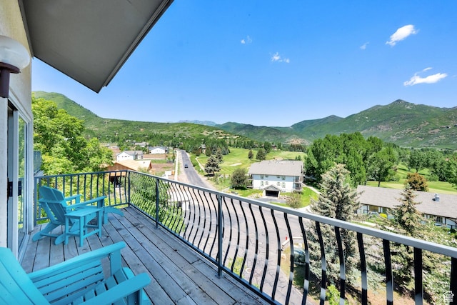 882 Schneitter Cir, Midway, UT 84049 - wooden terrace featuring a mountain view