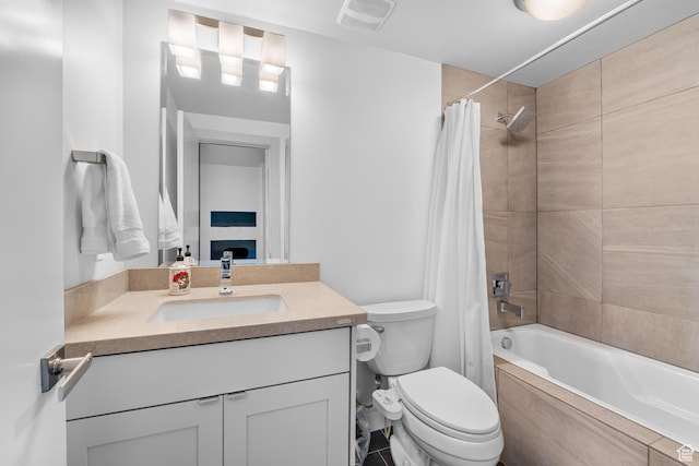 4601 N Toscana Hills Dr, Lehi, UT 84043 - full bathroom featuring shower / bath combination with curtain, toilet, vanity, and visible vents