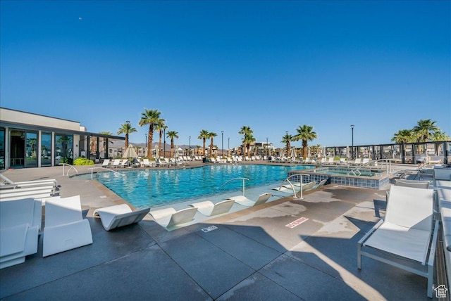 875 W Akoya Pearl St S Unit 101-B, St George, UT 84790 - community pool with a patio