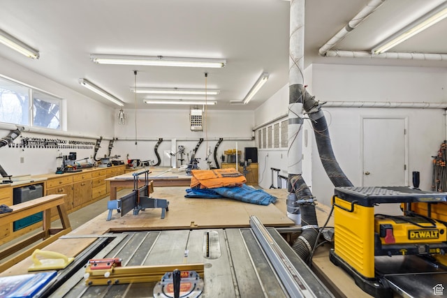 430 E Canyon Rd, Fillmore, UT 84631 - garage with a workshop area
