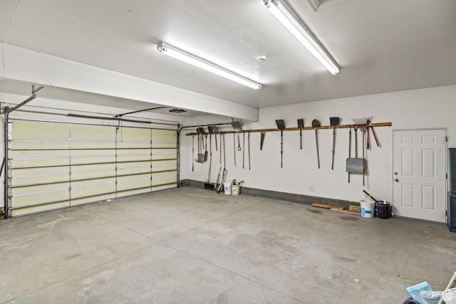 430 E Canyon Rd, Fillmore, UT 84631 - garage with a garage door opener
