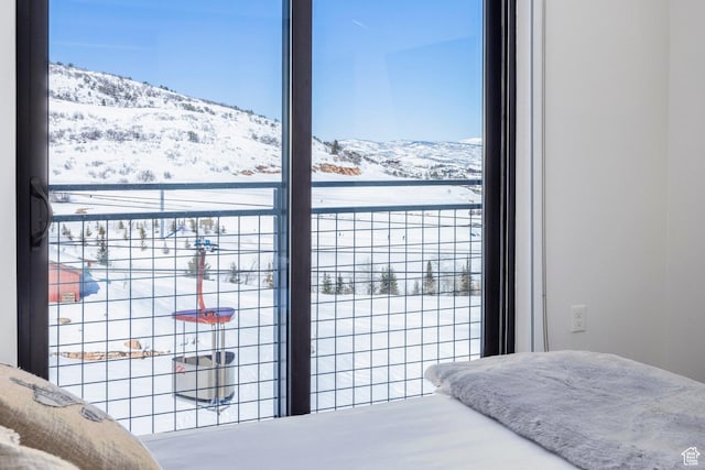 2670 W Canyons Resort Dr Unit 437, Park City, UT 84098 - bedroom featuring a mountain view