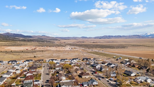 aerial view featuring a residential view and a mountain view