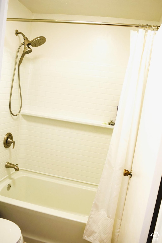 4759 S Pintail Ct, Salt Lake City, UT 84117 - full bath featuring toilet and shower / tub combo with curtain