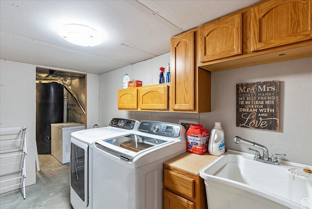 6403 W Muzzle Loader Dr, Herriman, UT 84096 - washroom with washer and clothes dryer, cabinet space, and a sink