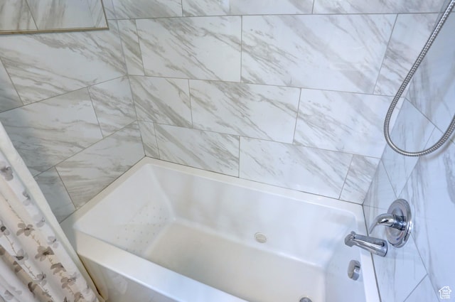 410 N 250 W, Springville, UT 84663 - full bathroom featuring shower / tub combo with curtain