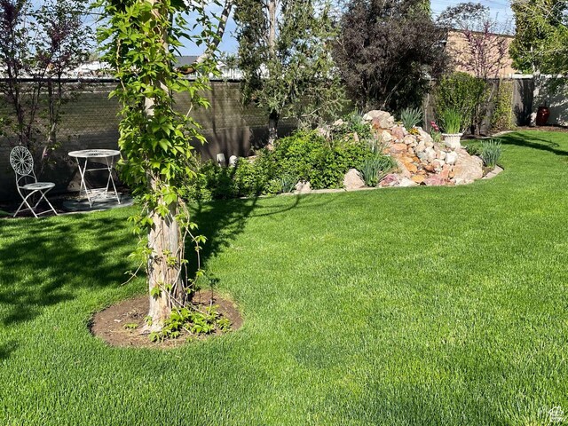 958 S Bridgecreek Ln, Layton, UT 84041 - view of yard with a fenced backyard