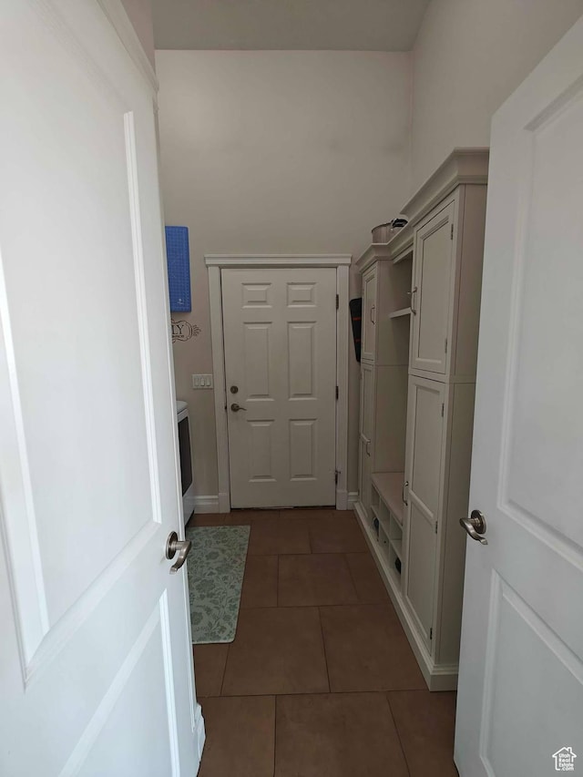 958 S Bridgecreek Ln, Layton, UT 84041 - mudroom featuring tile patterned flooring