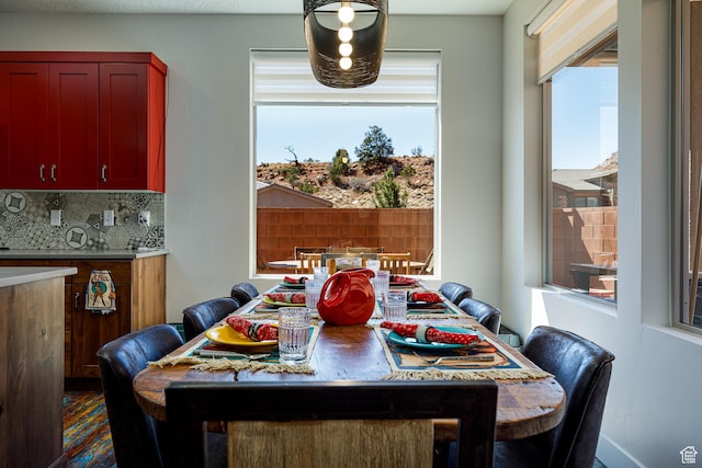 533 E Cutter Trl, Kanab, UT 84741 - dining space with baseboards
