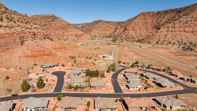 533 E Cutter Trl, Kanab, UT 84741 - birds eye view of property with a residential view and a mountain view