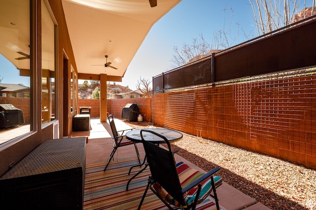 533 E Cutter Trl, Kanab, UT 84741 - view of patio with a fenced backyard, area for grilling, and ceiling fan