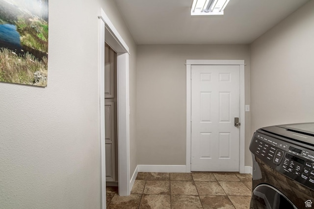 2164 S Alison Row, St George, UT 84790 - laundry room featuring washer / dryer, baseboards, and laundry area