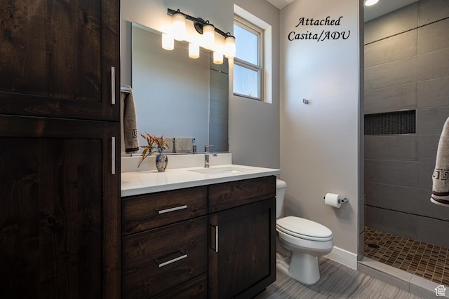 484 E Mohawk Dr, Kanab, UT 84741 - full bath with toilet, vanity, and tiled shower