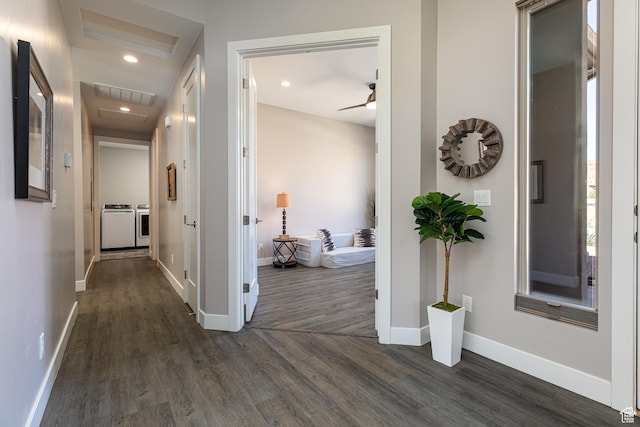 484 E Mohawk Dr, Kanab, UT 84741 - corridor featuring washer and clothes dryer, dark wood-style floors, baseboards, visible vents, and recessed lighting