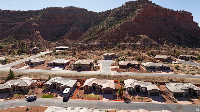 484 E Mohawk Dr, Kanab, UT 84741 - mountain view featuring a residential view
