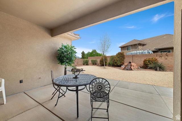1041 E Silver Shadows Dr, Washington, UT 84780 - view of patio with a fenced backyard