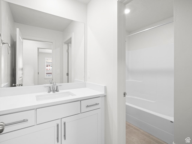963 W Ruddy Clover Ln Unit 282, Saratoga Springs, UT 84045 - bathroom featuring shower / bathing tub combination and vanity