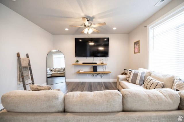 910 N 260 W, Santaquin, UT 84655 - living room featuring baseboards, wood finished floors, ceiling fan, and recessed lighting