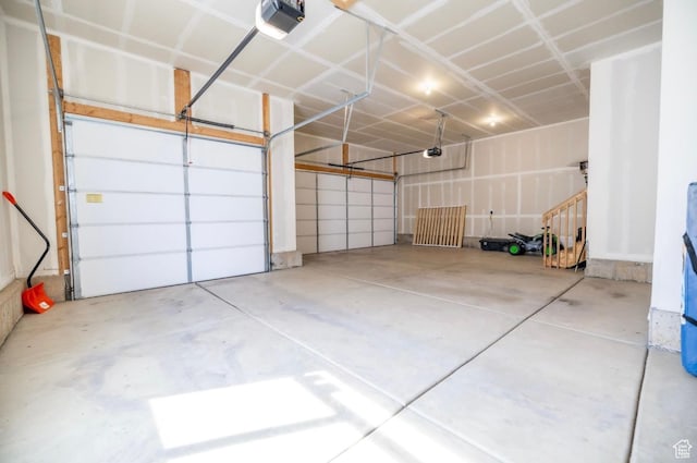 910 N 260 W, Santaquin, UT 84655 - garage with a garage door opener
