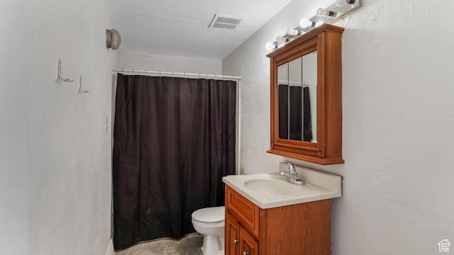 1423 Arthur Dr, Provo, UT 84601 - full bath featuring visible vents, toilet, vanity, and a shower with shower curtain
