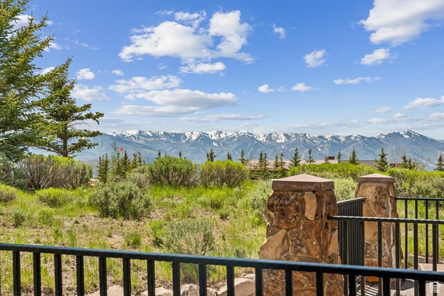 7507 Sage Meadow Rd, Park City, UT 84098 - view of mountain background