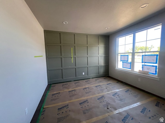 551 W Summerhill Ln, Centerville, UT 84014 - spare room featuring recessed lighting