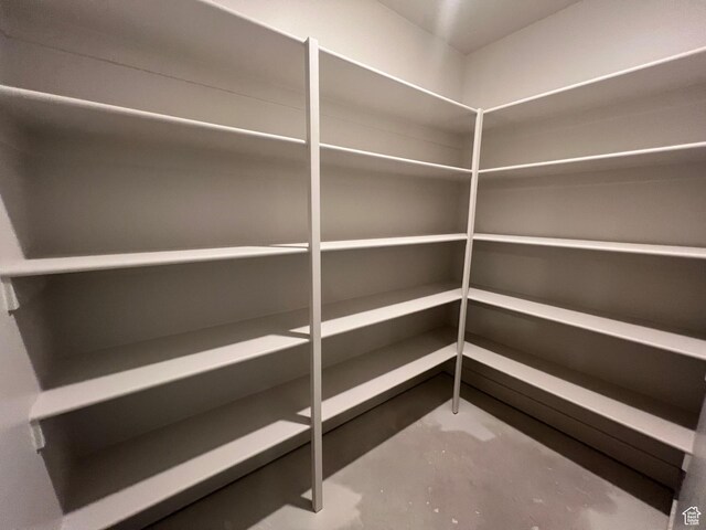 551 W Summerhill Ln, Centerville, UT 84014 - view of pantry