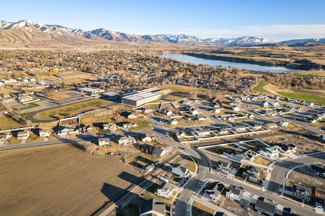 585 W 20 N, Hyrum, UT 84319 - birds eye view of property featuring a water and mountain view and a residential view